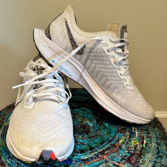 Nike running shoes - Picture 2 of 5